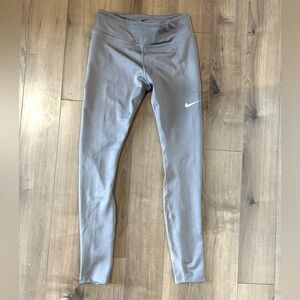 NWOT Nike women’s running leggings size Small